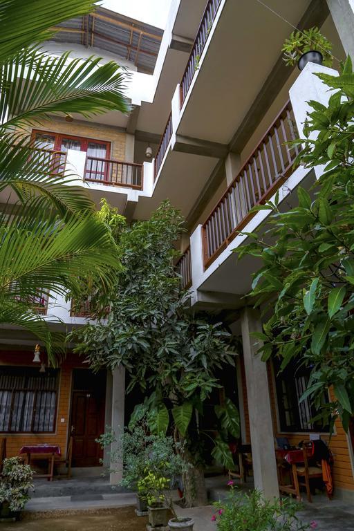 Eco Square Resort Mirissa Eksteriør bilde